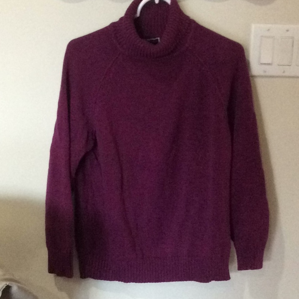 SWEATER, TURTLE NECK PURPLE